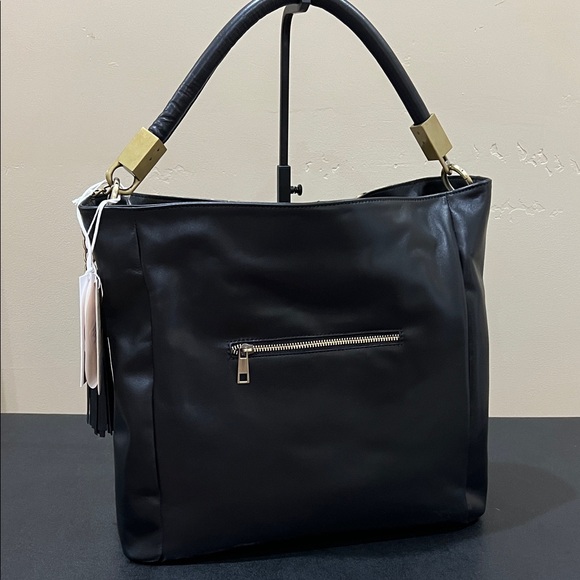 Viola Castellani | Italian Leather Boho Style Leopard Shoulder Bag w/ Bag Charm - Picture 5 of 14